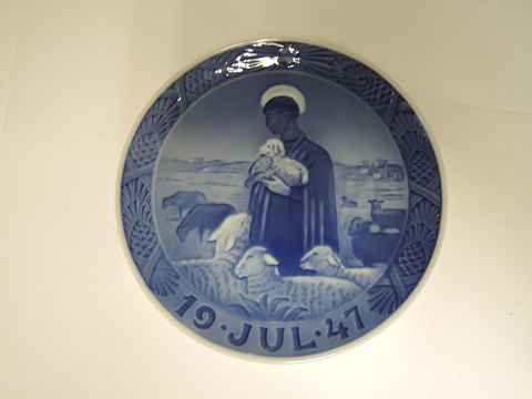 Royal Copenhagen
Christmas Plate 1947