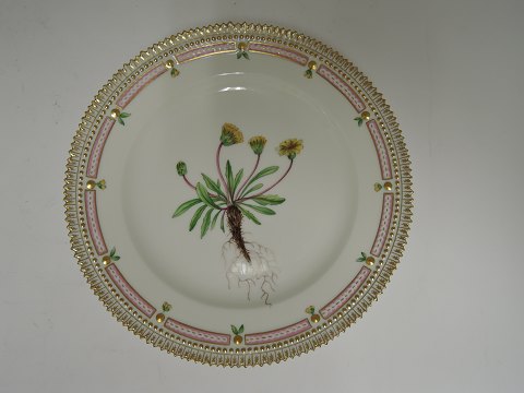 Royal Copenhagen 
Flora Danica 
Lunch plate 
# 3550