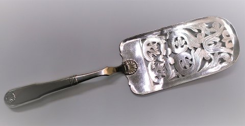 Heinrich Otto, København. Sølv fiskespade (830). Stemplet HO. Længde 30 cm. 
Produceret 1838.