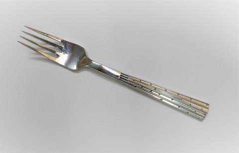 Champagne. Silberbesteck (830). Menüe Gabel. Länge 19 cm.
