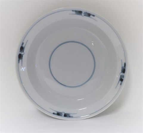 Royal Copenhagen. Gemina. Design Gertrud Vasegaard. Deep plate. Diameter 21.5 
cm. Model 41/14607. (1 sorting). There are 14 in stock. The price is per piece.