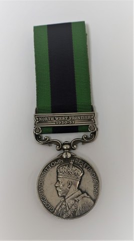 Indien Medalje 1908-1935, Waziristan 1919-21. Indgraveret i kanten 28 SOWAR 
KHAZAN SINGH - 21 CAVY.