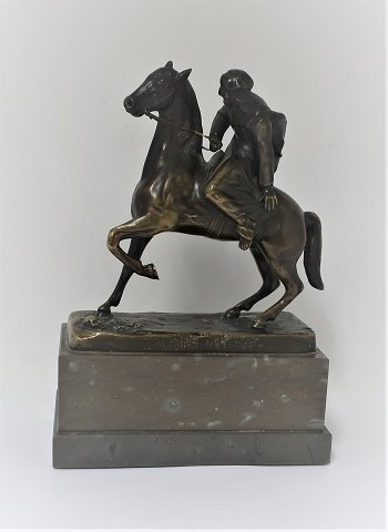 Bronzefigur. Beduinen zu Pferd. Höhe 21cm. Gestempelt; In der Wüste.