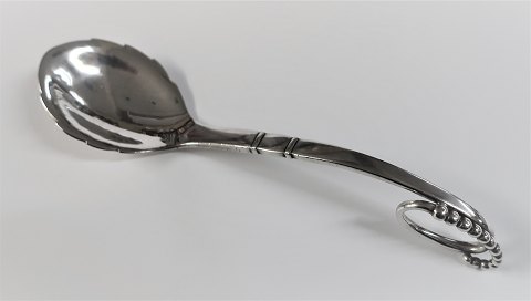 Georg Jensen. Sølvbestik (925). Sukkerske. Bestik no. 41. Længde 11,5 cm.