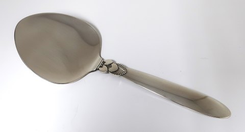 Georg Jensen. Sølvbestik (925). Kaktus. Kageske. Længde 19,8 cm. Produceret 1933 
- 1945.