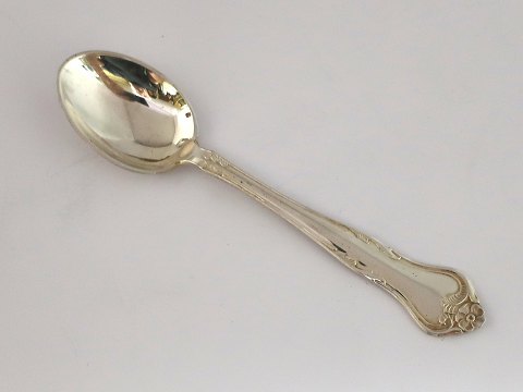 Riberhus. Sølvplet. Kaffeske. Længde 12,5 cm.