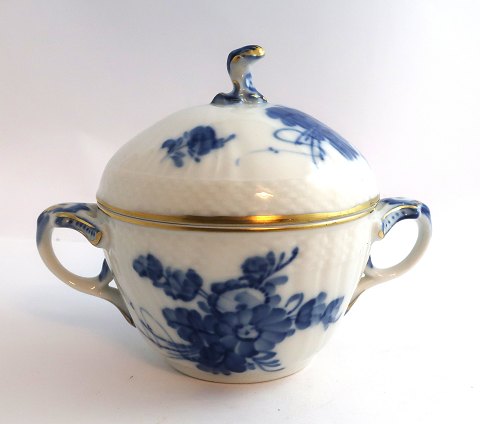 Königliches Kopenhagen. Blaue Blume, mit Gold.Zuckerdose. Modell 1680. 
Durchmesser 10 cm. Höhe 11 cm.  (1 Wahl)