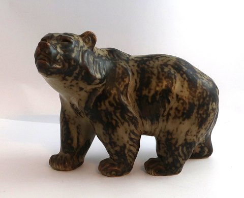 Königliches Kopenhagen. Bär. Knud Kyhn. Nr. 20155. Länge 18 cm. Höhe 14 cm. (1 
Wahl)