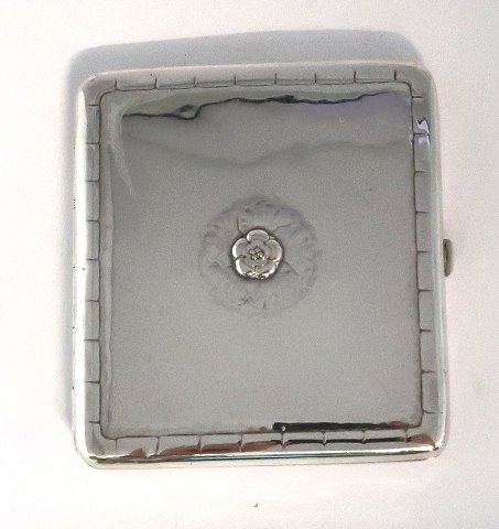 Georg Jensen. Sterling (925). Zigarettenetui. Modell 181. Maße 8*9 cm