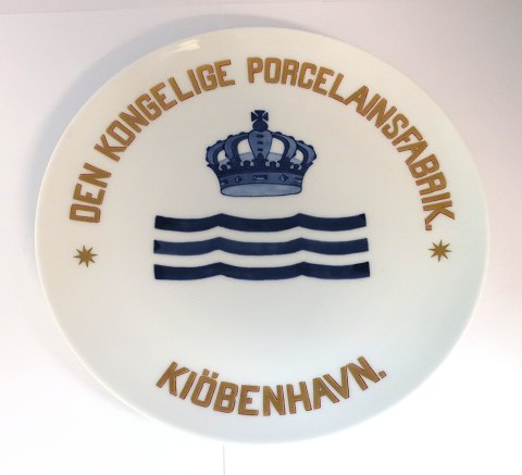 Händlerschild von Royal Copenhagen. Durchmesser 29,5 cm.