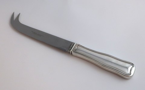 Georg Jensen. Sterlingsilber. Dobbeltriflet. Käsemesser mit Stahlklinge. Länge 18,5 cm.