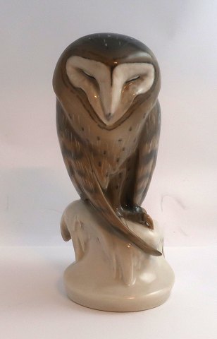 Royal Copenhagen. Porzellanfigur. Eule. Modell 273. Höhe 21,5 cm. (1 Wahl)