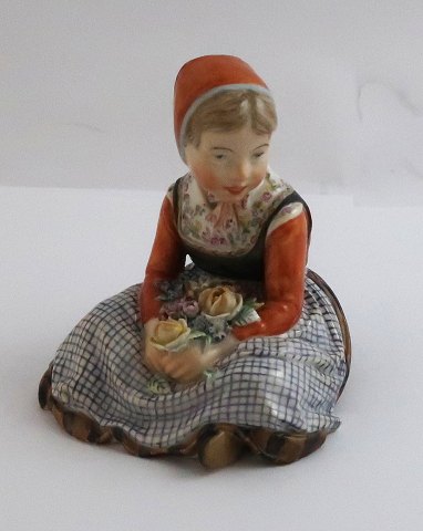 Royal Copenhagen. Fyn. Design af Carl Martin-Hansen. Model 12420. (1 sortering)