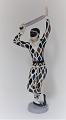 Bing & Grøndahl. Porcelænsfigur. Harlekin. Model 2354. Højde 28 cm. (1 
sortering)