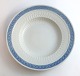 Royal Copenhagen. Blauer Fan. Tiefer Teller. Modell 11515. Durchmesser 22,5 cm. 
Schön erhalten (3 Wahl)