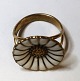Georg Jensen. Marguerit Ring sterlingsølv med hvid emalje (925). Ringstørrelse 
51.
