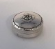 Georg Jensen. Pillendose aus Sterlingsilber. Design 79D. Durchmesser 3,5 cm